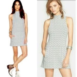 FREE PEOPLE Dress mini sleeveless mock neck pockets black white zigzag print mod